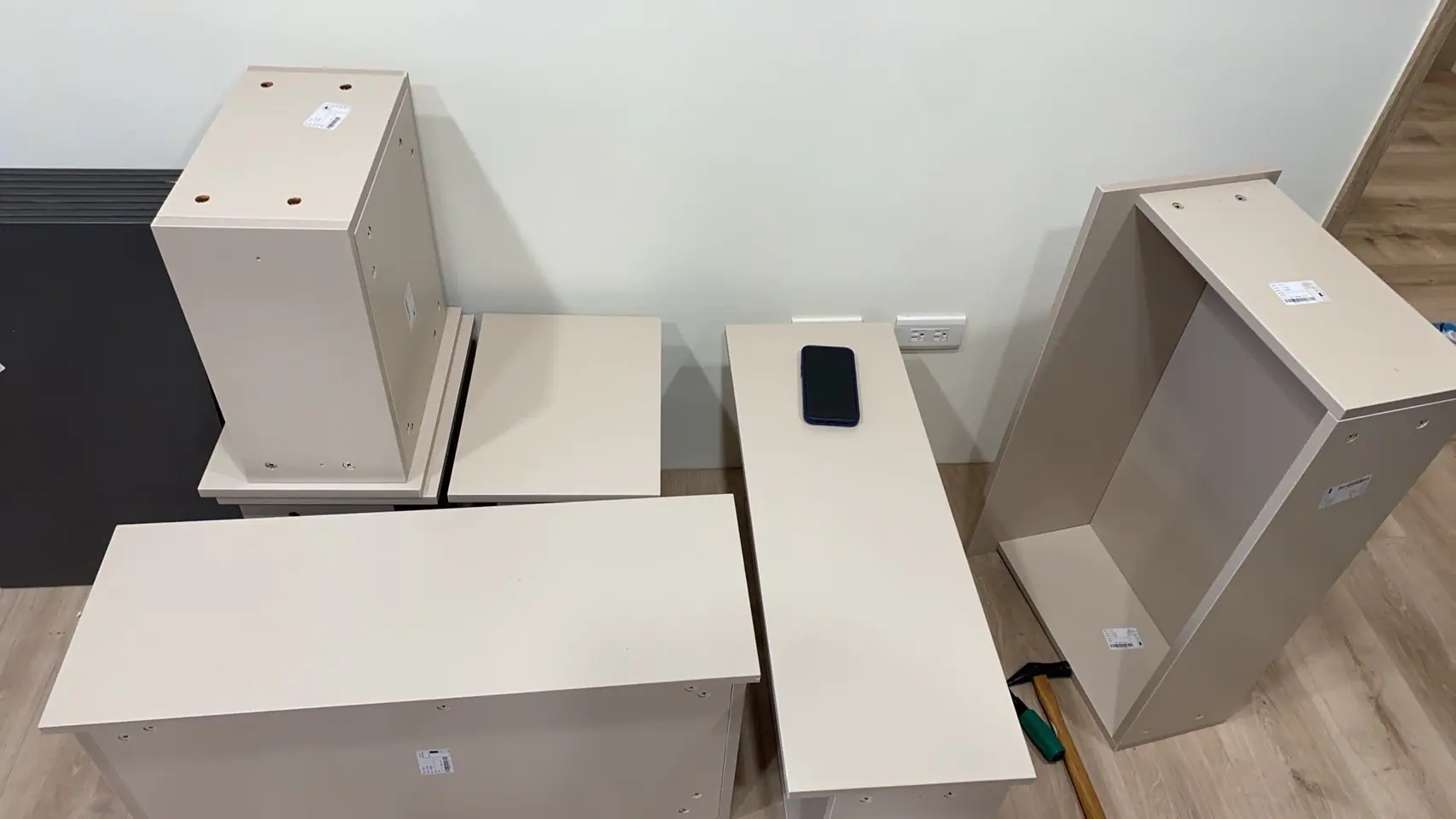 S__20430905 自助家具組裝必看:5大常見卡關與快速解決技巧!