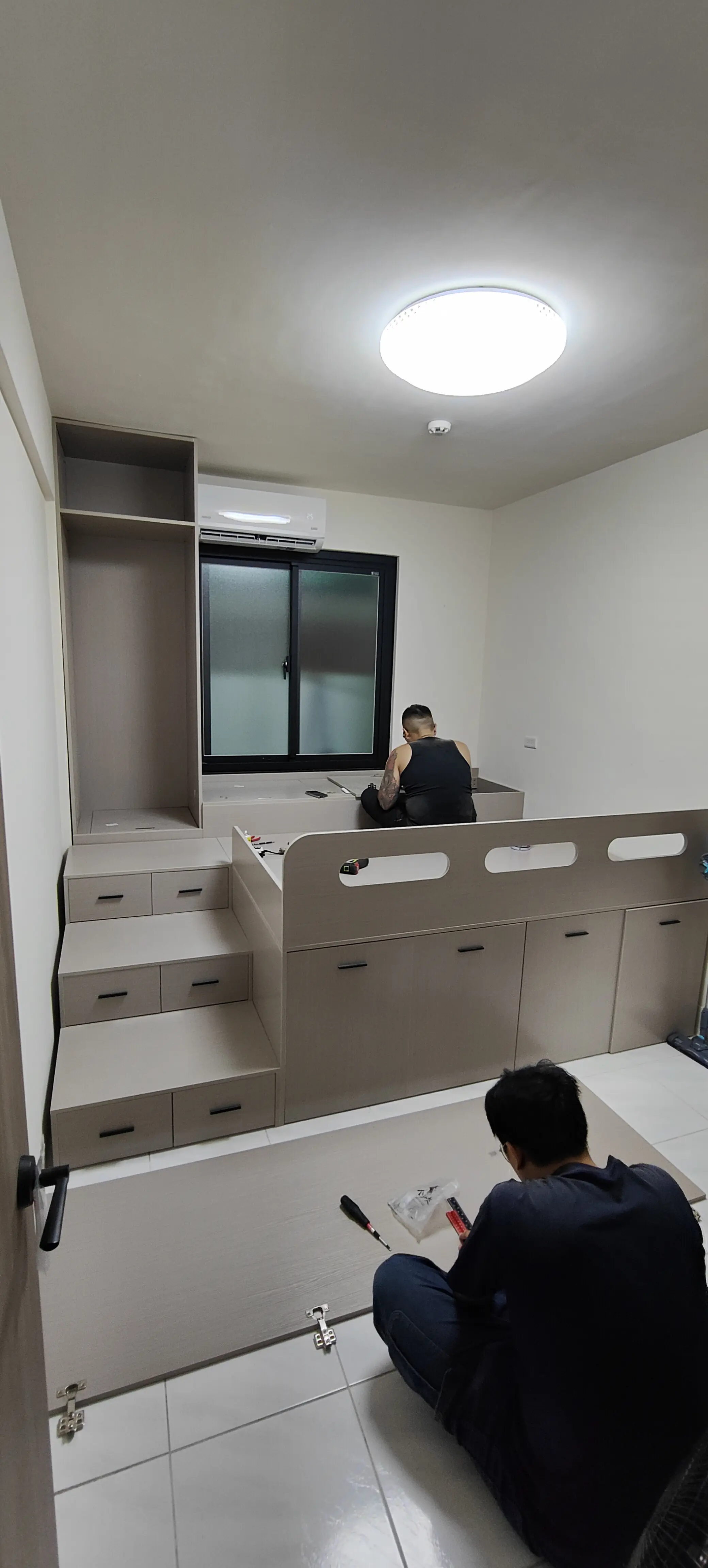 小空間大改造！多功能上舖＋下衣櫃書櫃整合設計【實際案例解析】